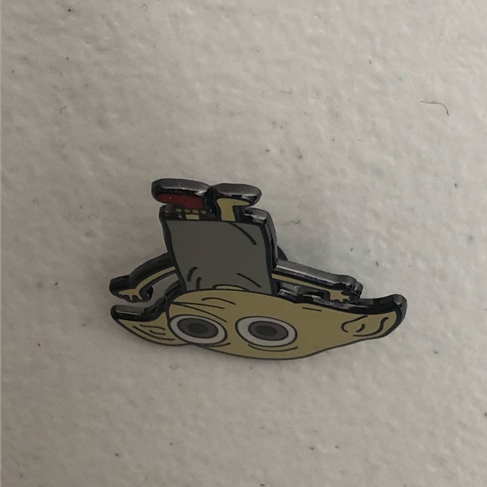 Dobby The House Elf Harry Potter Pin Lapel - Picture 3 of 8